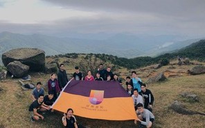 MC Rangers Hike the Tallest Peak in Hong Kong