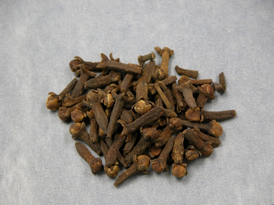 image: Whole cloves