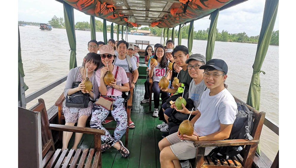 Religious Culture Exploration and Service Trip to Vietnam 