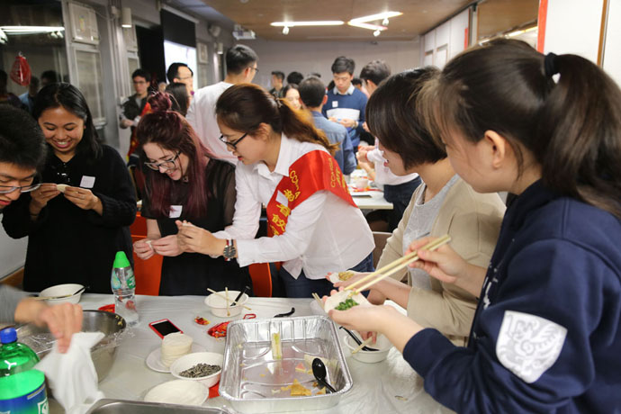 崇基學院內地生聯會「難忘今逍」新春餃子宴