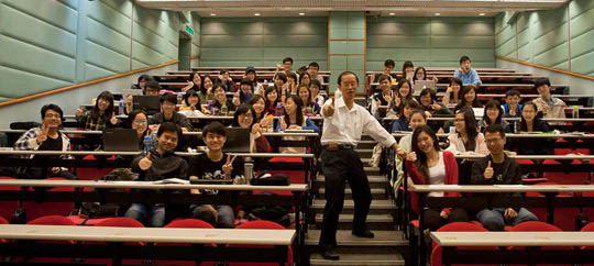 a photo of the lecture