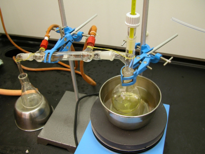 image: Removing the organic solvent (ethyl ethanoate) from the solution