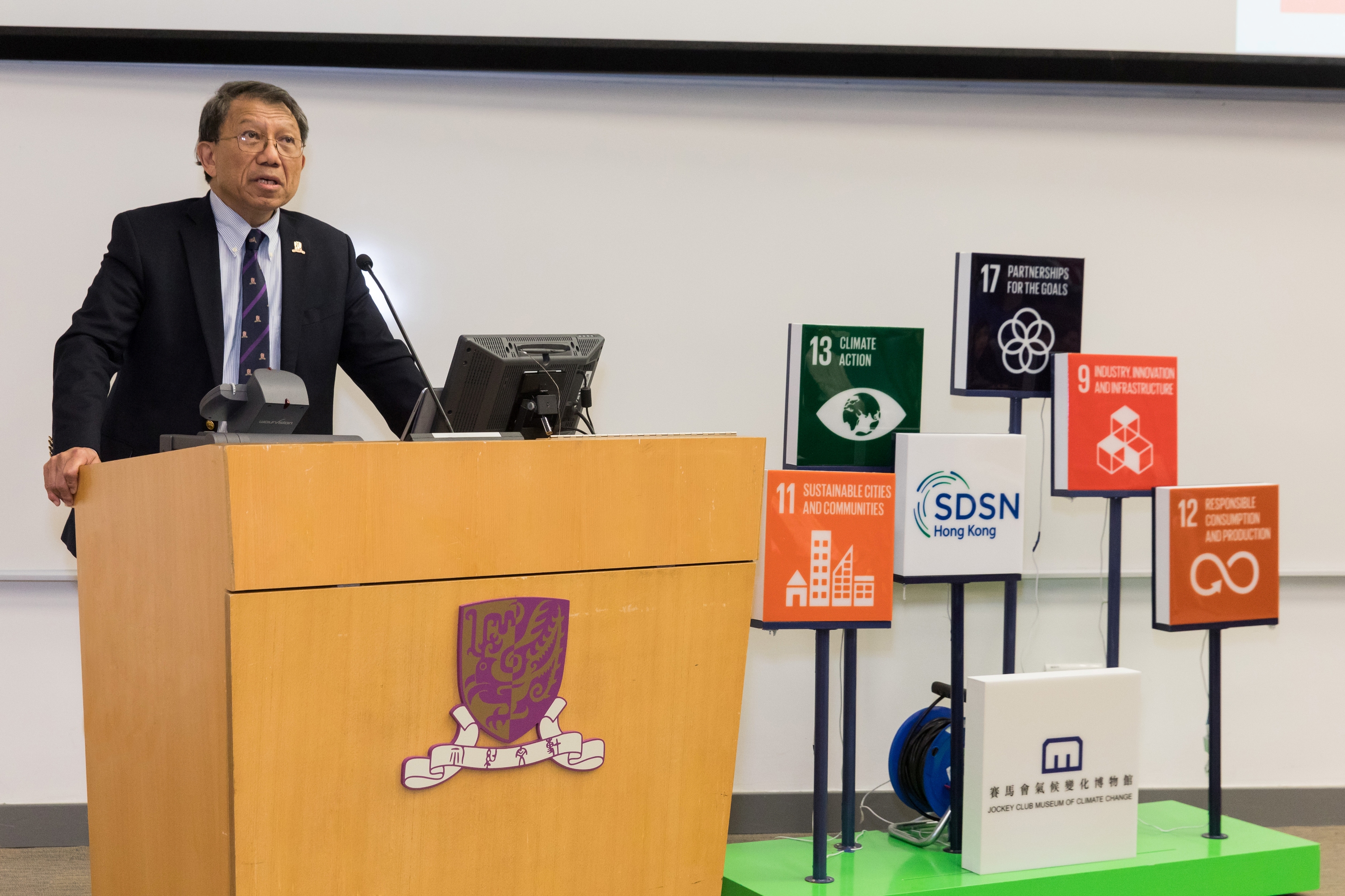 Prof. Rocky S. Tuan, Vice-Chancellor and President of CUHK, delivers the welcome address.