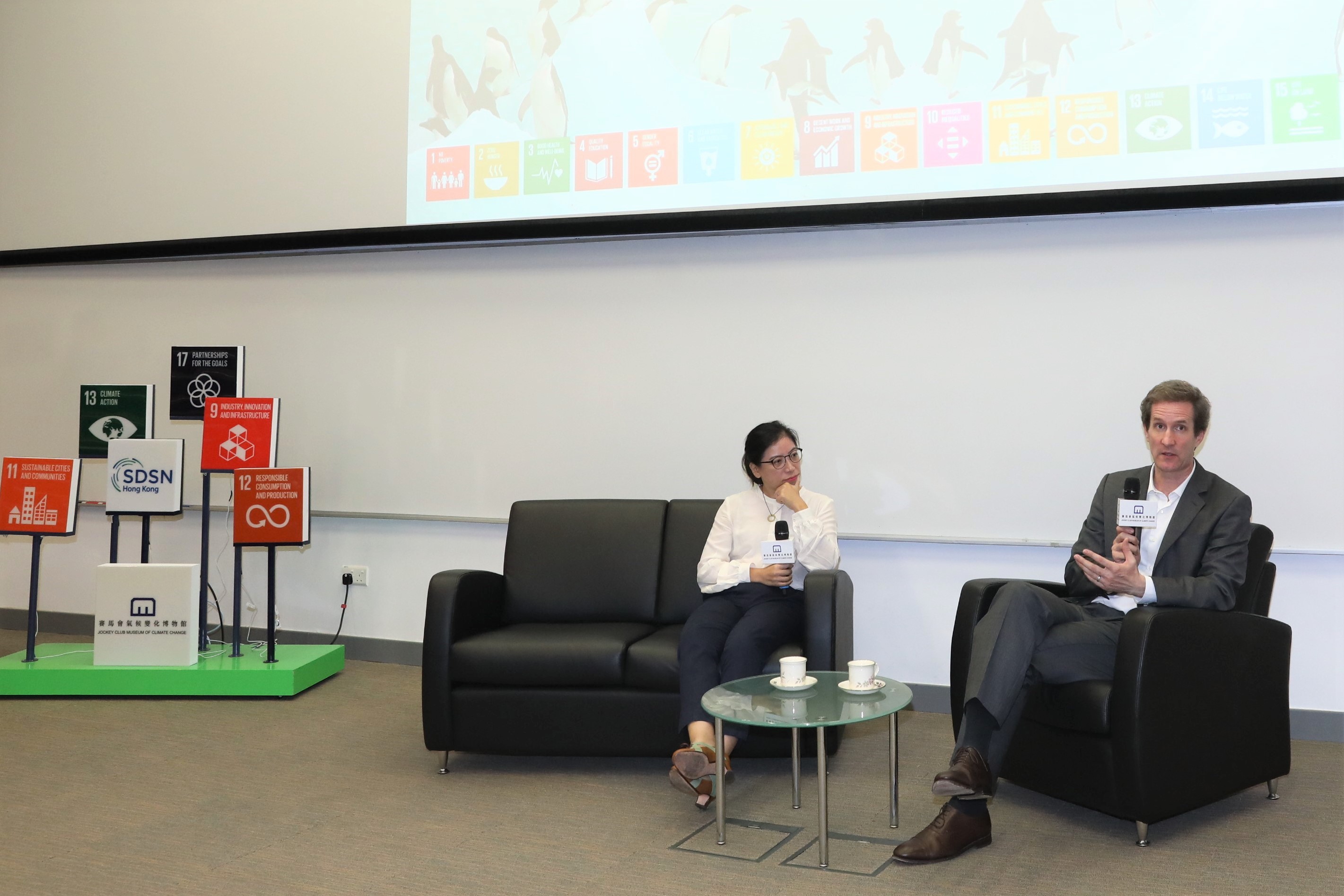 Dr Guido Schmidt-Traub and Prof. Wu Ka-ming have an in-depth conversation with the audience during the panel discussion and Q&amp;A session.