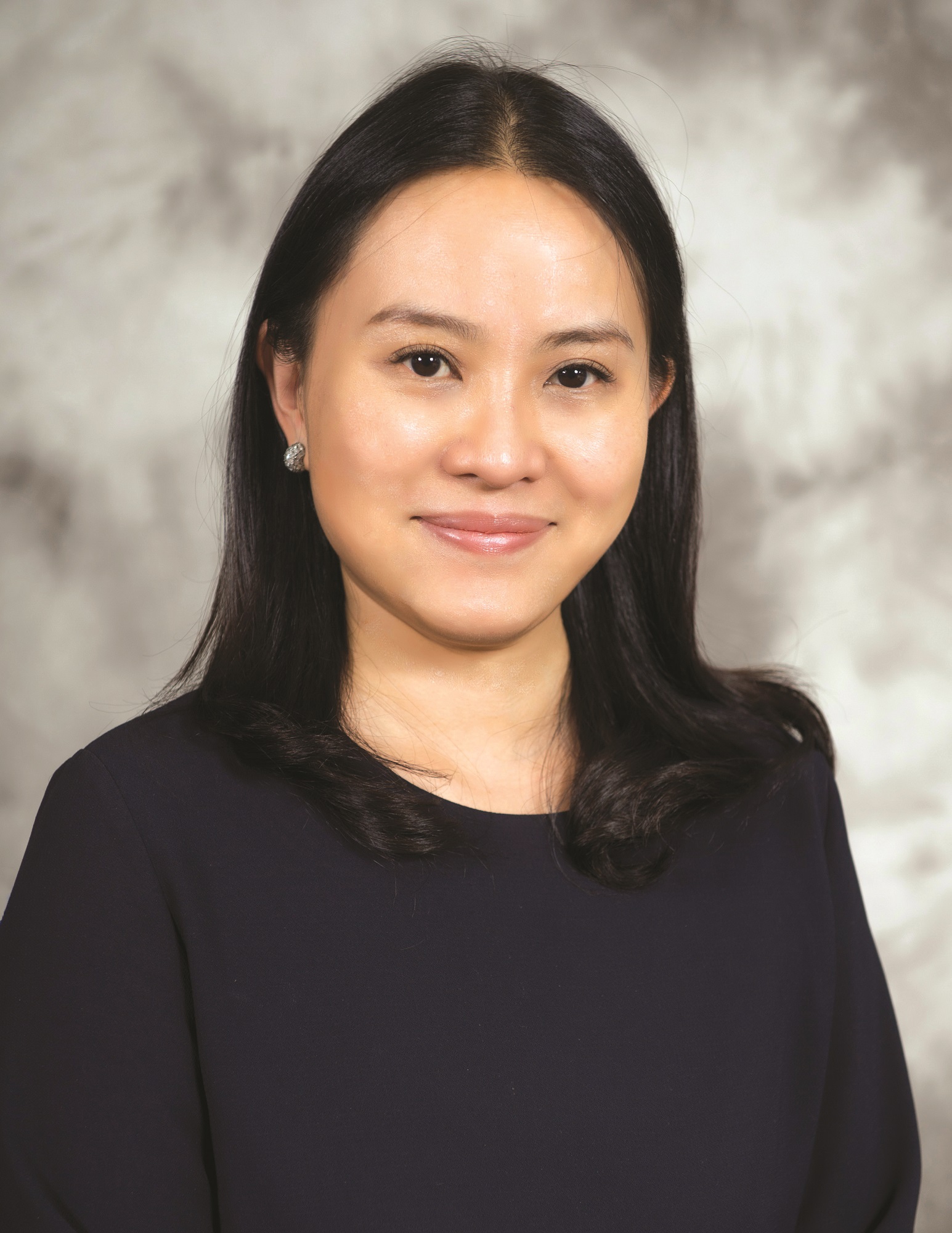 Professor Emily Chan has won a second prize in the 2018 National Teaching Achievement Award (High Education) from the Ministry of Education for leading the “Evidence-based Interdisciplinary Global Field Experiential Teaching and Learning” project.