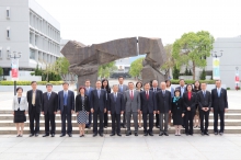 Mr. Chen Baosheng (7th left), Minister of Education of the People’s Republic of China, leads a delegation to CUHK and meets with Prof. Rocky Tuan (6th left), Vice-Chancellor of CUHK  and representatives from the University.