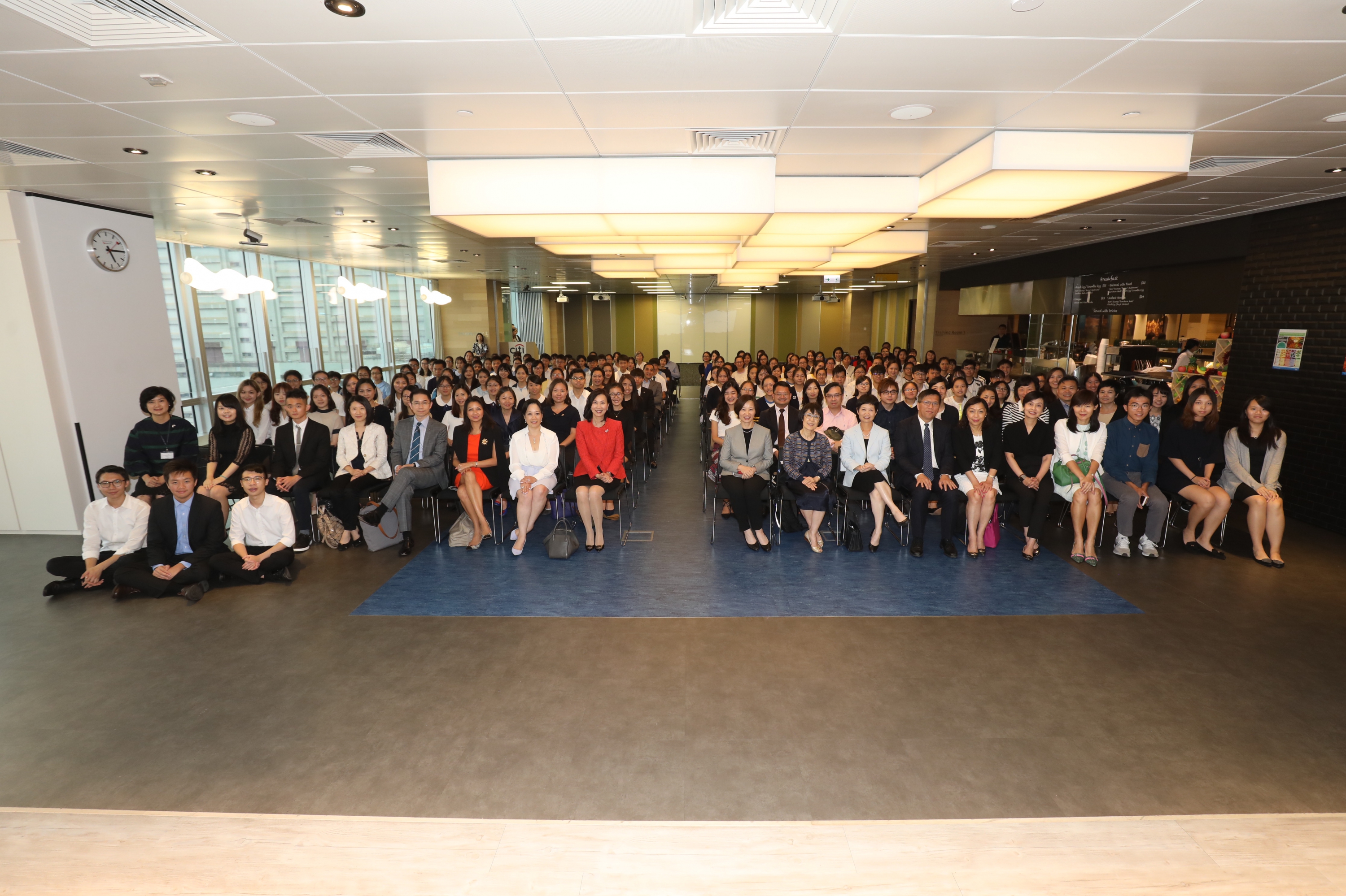 Over 100 principals, teachers-in-charge and students attended the launch ceremony and inaugural Dialogue with Women CEOs featuring three panelists including Ms. Angel Ng, CEO, Citi Hong Kong & Macau; Ms. Diana Cesar, Chief Executive, Hong Kong, HSBC; Ms. Mary Huen, CEO, Standard Chartered Hong Kong.