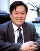 Prof. Li Guojie of the Division of Information and Electronic Engineering