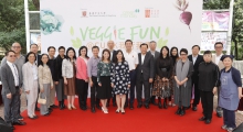 Prof. Joseph Sung and Mr. K.S. Wong pose for a group photo with representatives of various supporting units.