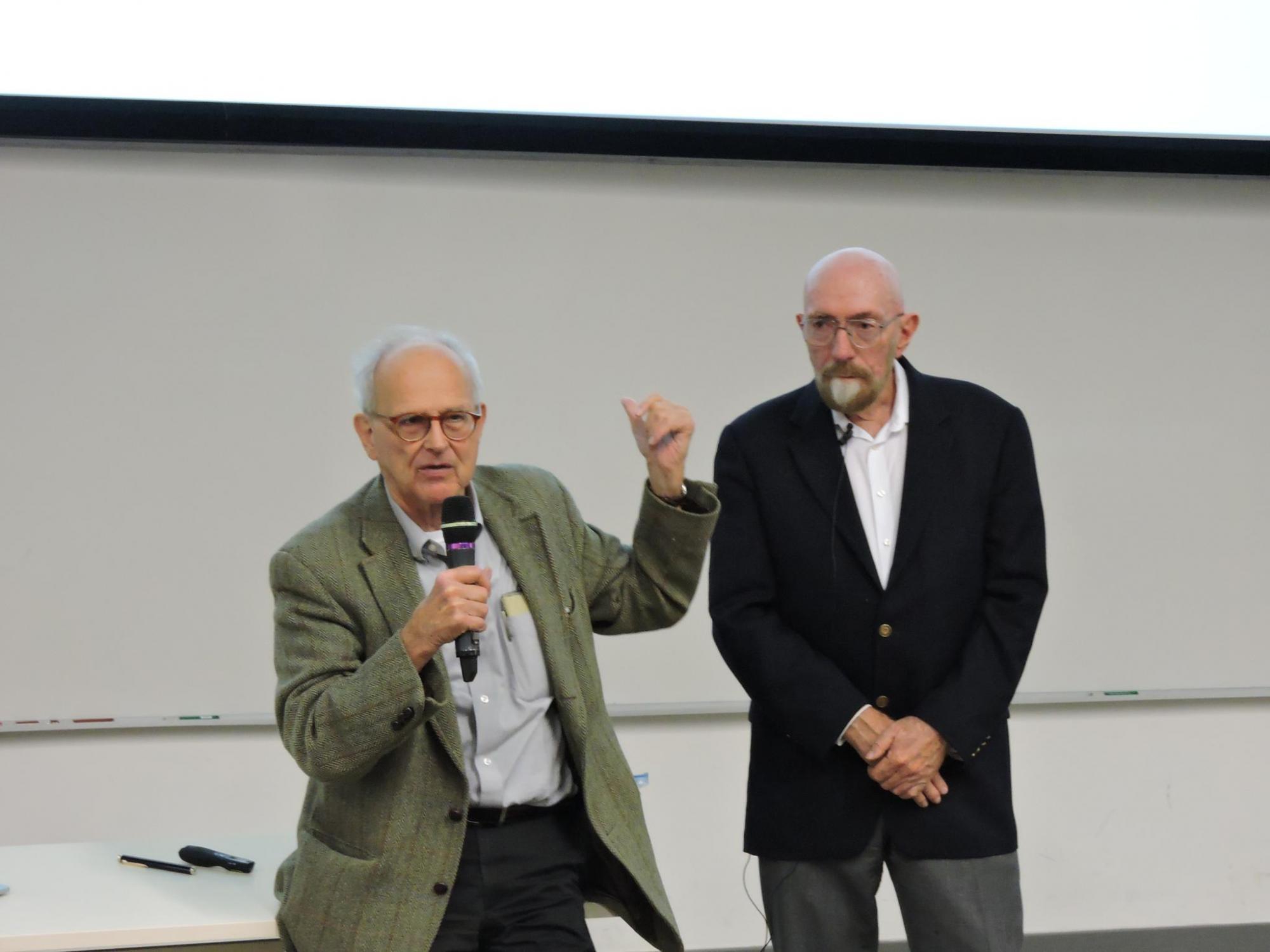 Prof. Rainer WEISS (left) and Prof. Kip THORNE (right) gave a lecture to students in CUHK last year.