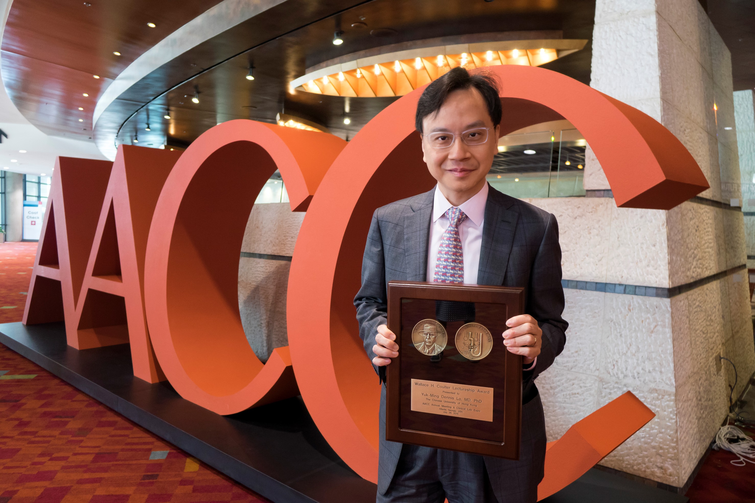 Prof. Dennis Lo is the only Chinese scholar receiving the Wallace H. Coulter Lectureship Award.