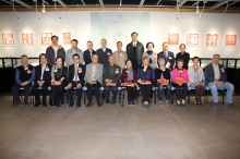 The ribbon cutting guests and guests of New Asia College and the Art Museum, CUHK.