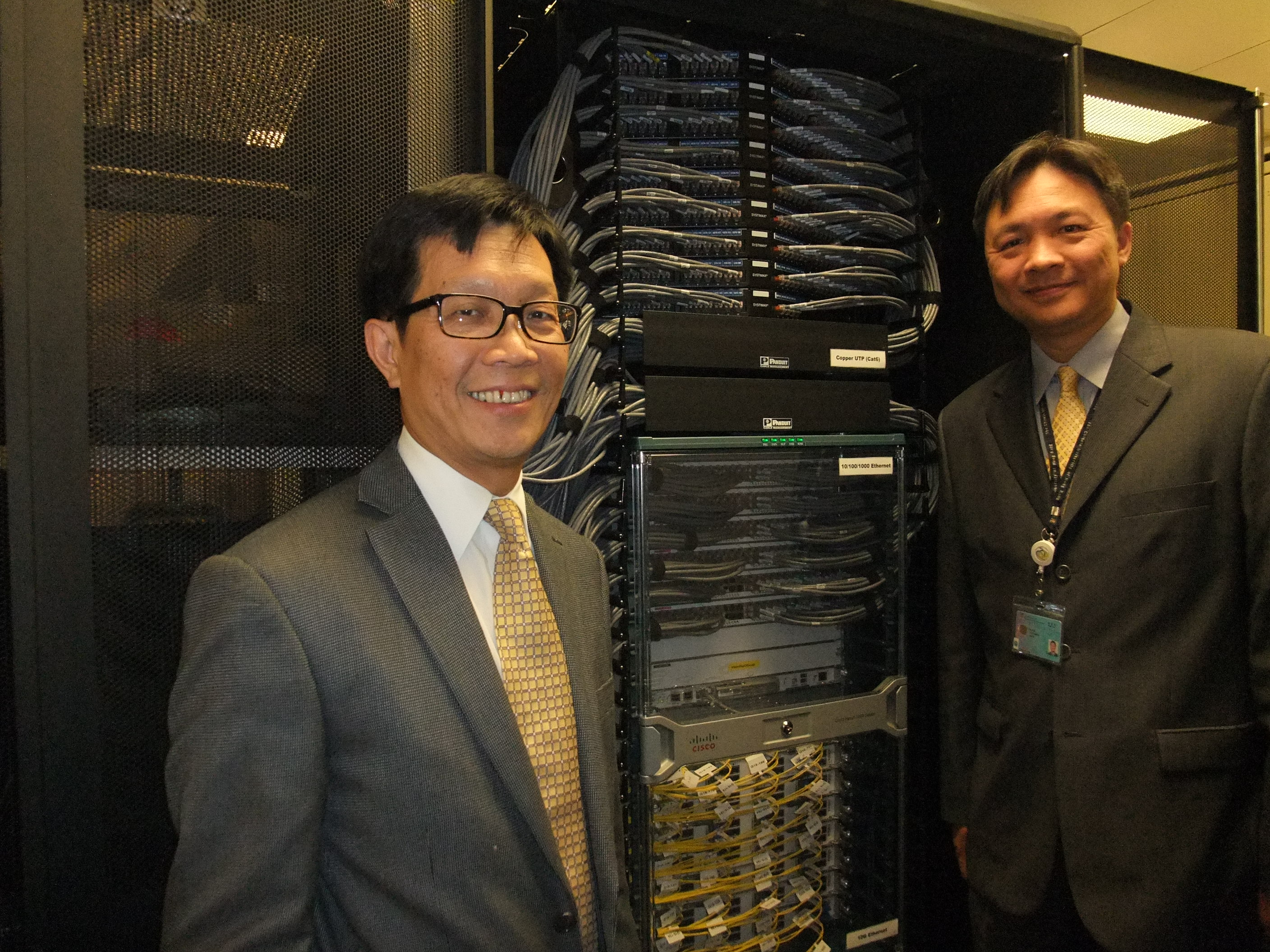 The network switch for exchange of data traffic among different ISPs at HKIX