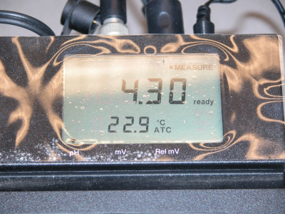 close-up image: pH Meter display