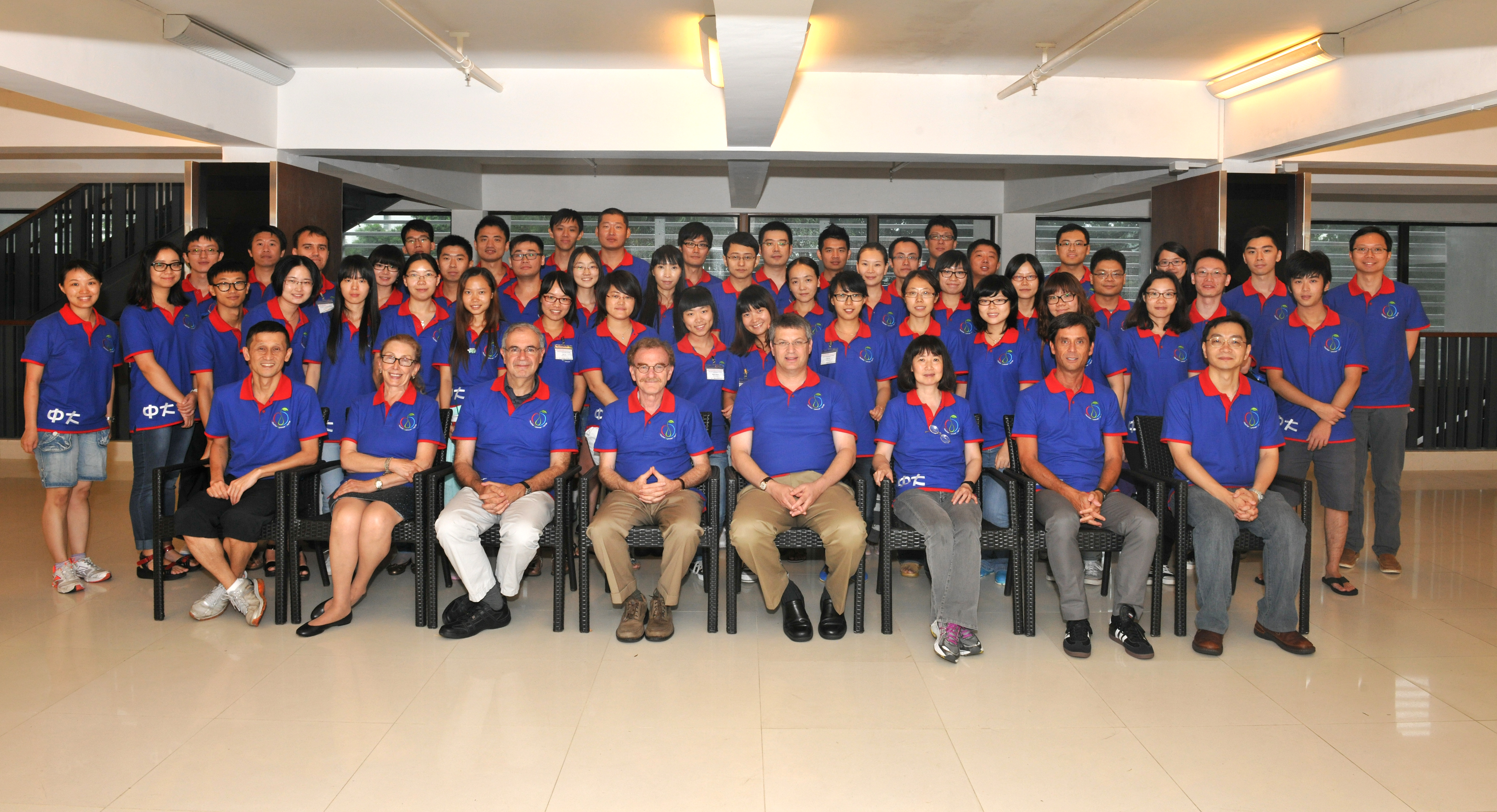 Croucher Summer Course 2013 - Group Photo at Lobby