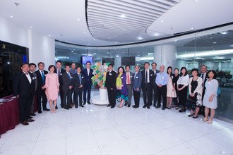 Image of Unveiling Ceremony of Leave A Mark Bronze Nameplate (5-Nov-2018)