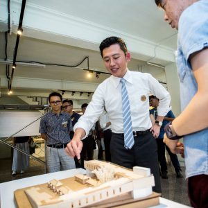 Hsinchu City mayor Lin Chih-chien visiting the exhibition