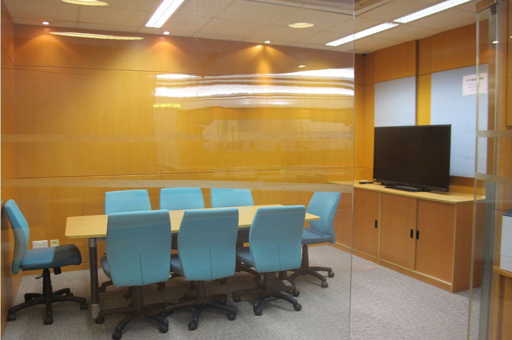 The picture shows the seminar room of the IBS Centre.