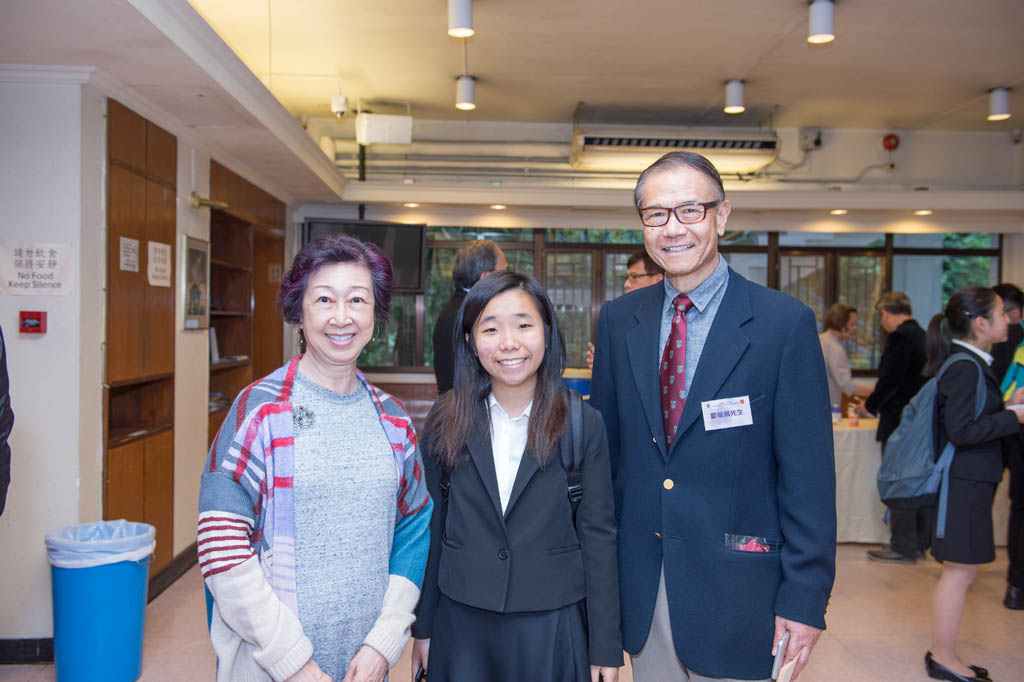 Presentation Ceremony of Chung Chi Alumni Scholarship for Excellence and Chung Chi Scholarship for Excellence