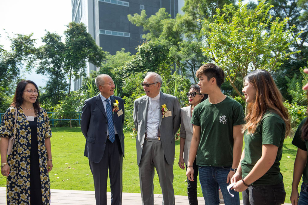 Plaque Unveiling Ceremony in Honour of Wei Lun Foundation Limited