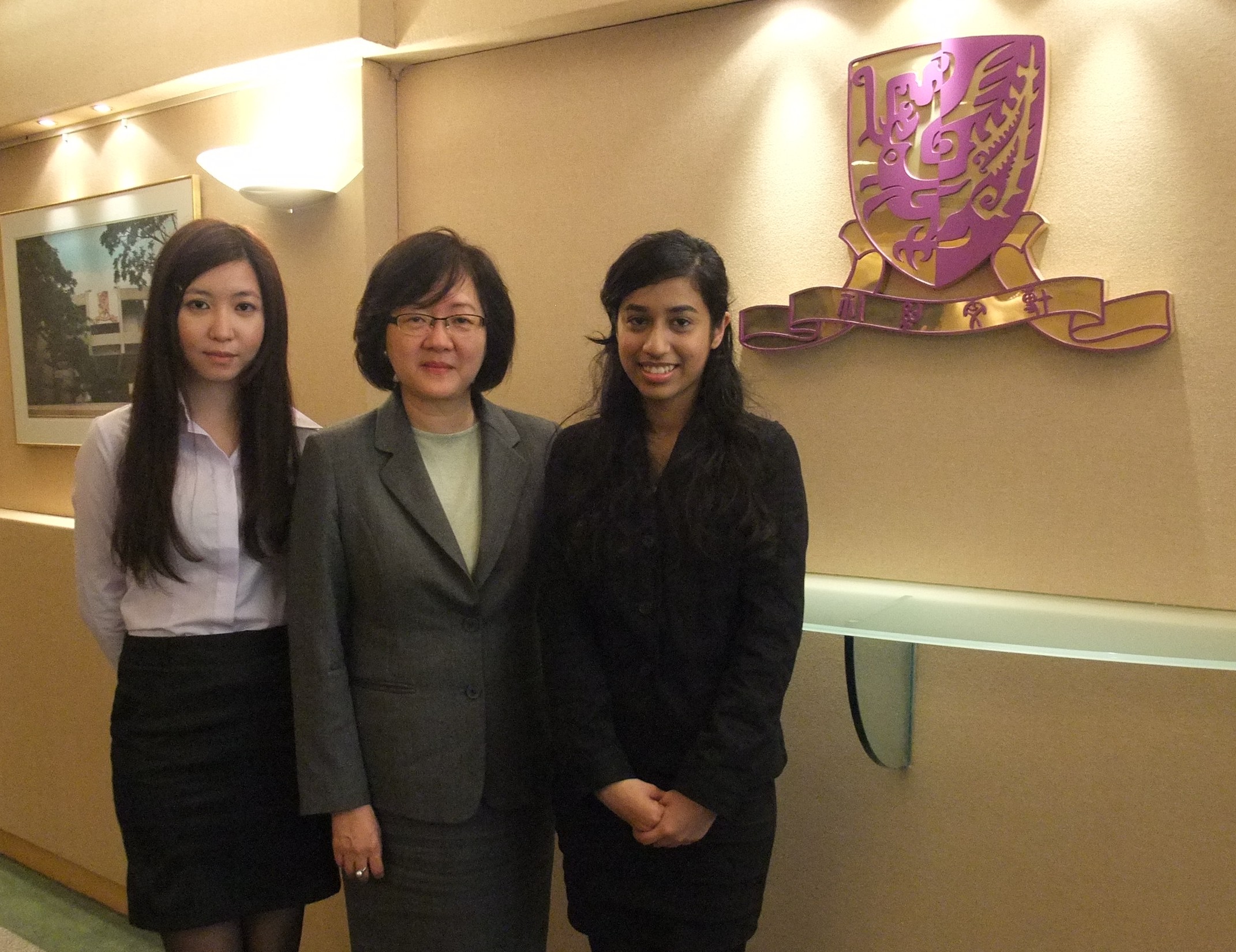 Prof. Chun Ka-wai Cecilia (middle), Associate Professor, Department of Curriculum and Instruction, Faculty of Education, with Chan Woon-ting Claudia (left) and Patel Srushti Viresh, year 1 students, English Studies and English Language Education Double Degree Programme, CUHK.