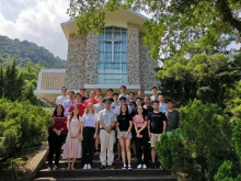 A group photo of Professor Zhang’s research team at CUHK campus.