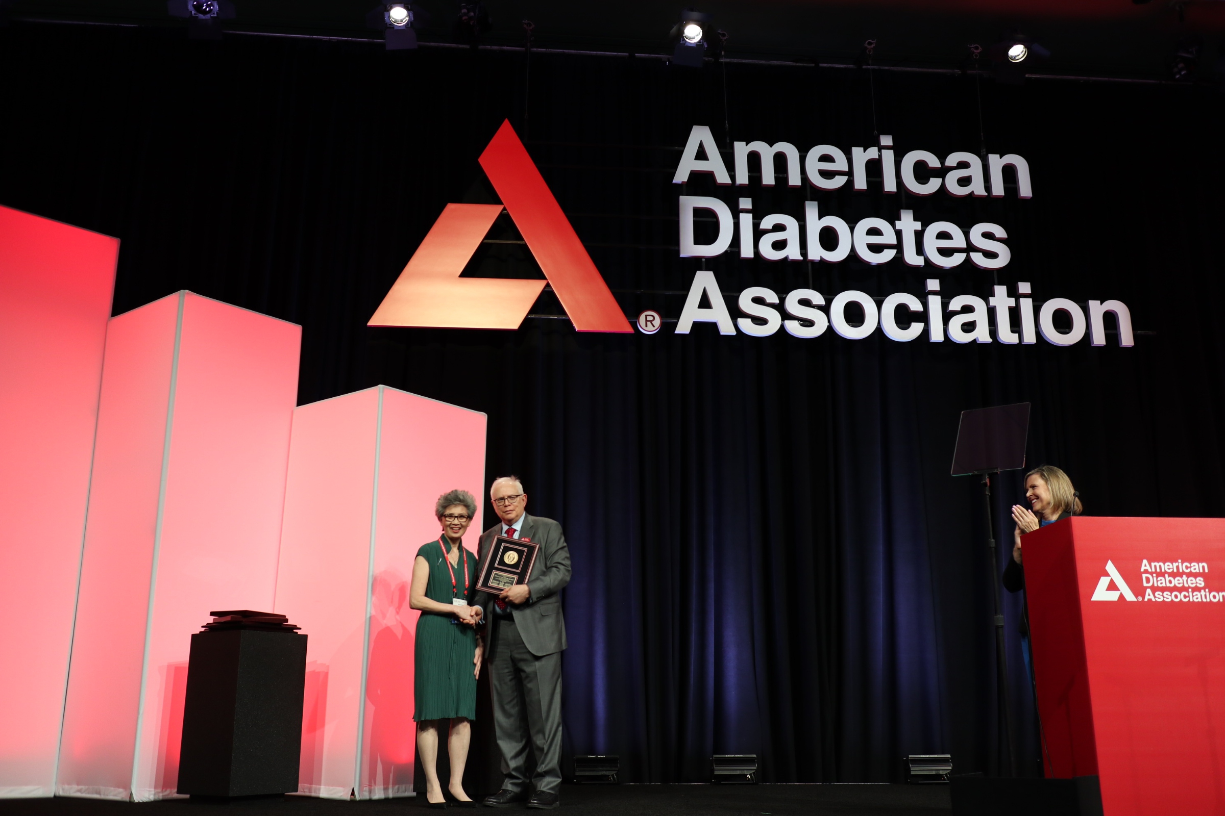 The American Diabetes Association (ADA) presents the “2019 Harold Rifkin Award for Distinguished International Service in the Cause of Diabetes”, an international annual award of ADA, to Professor Juliana Chung Ngor CHAN, Chair Professor of Medicine and Therapeutics from the Faculty of Medicine at CUHK, at their 79th Scientific Sessions.