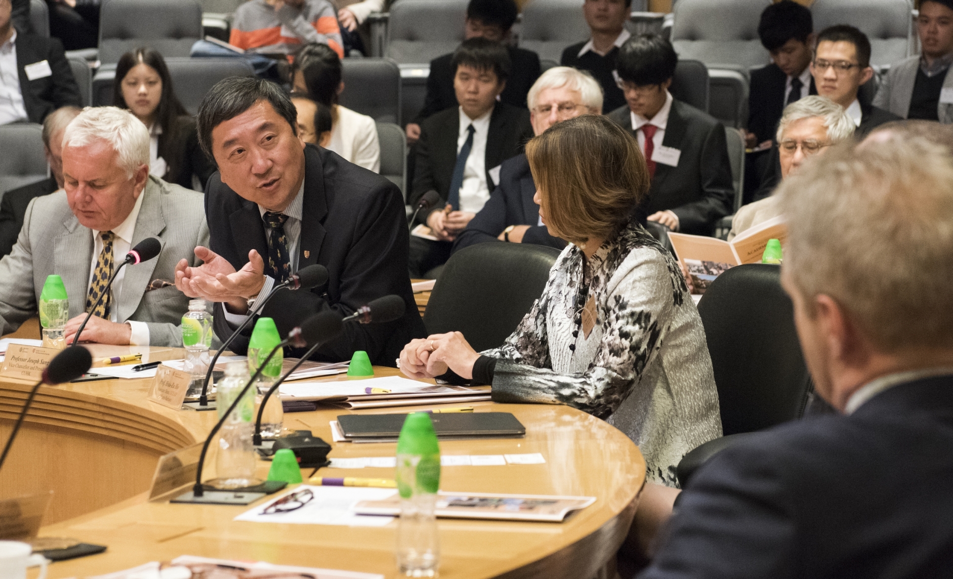 Prof. Joseph Sung, Vice-Chancellor, CUHK chairs at the Roundtable