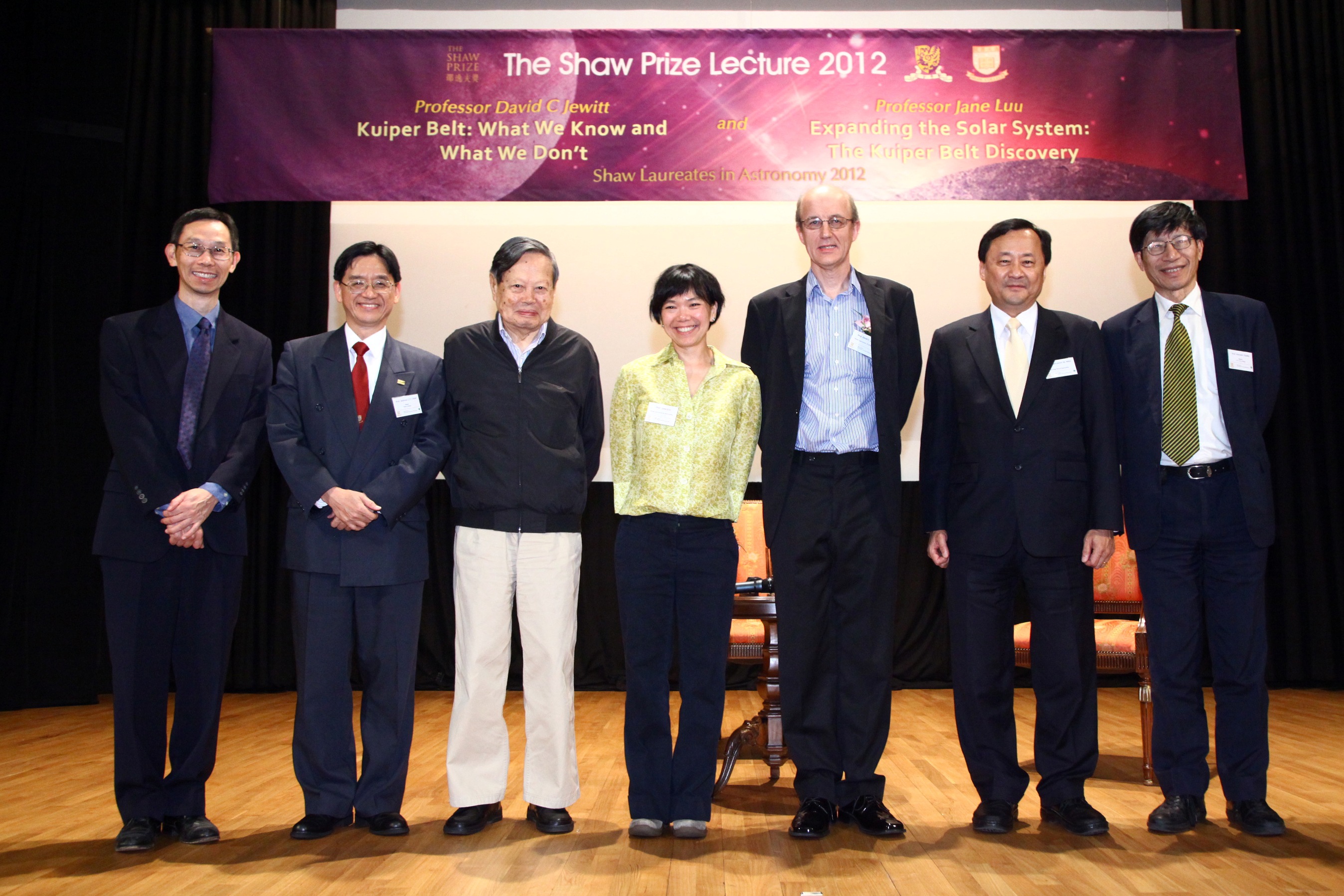 (from left) Prof. Chu Ming-chung, Professor of Department of Physics, CUHK; Prof. Andrew C.F. Chan, Head of Shaw College; Prof. Yang Chen-ning, Distinguished Professor-at-Large, CUHK; Prof. Jane Luu and Prof. David C. Jewitt, the Shaw Laureates in Astronomy 2012; Prof. Benjamin Wah, Acting Vice-Chancellor, CUHK; and Prof. Kenneth Young, Master of C.W. Chu College, CUHK.