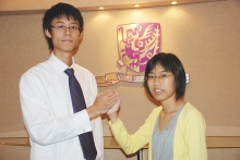 From left: Mr. Sin Yung-wa and Miss Choi Lai-sheung