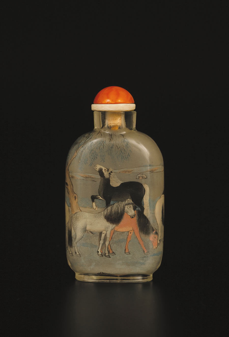 Inside-painted snuff bottle with Mu Wang’s eight horses
By Ye Zhongsan
Republic, dated 1930
Mr. Humphrey K.F. Hui Loan