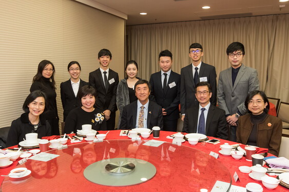 Front row (from left): Professor Wong Suk-ying, Ms Karen Cheung, Professor Joseph Sung, Mr Alan Chow and Ms Janet Chow<br />
Back row: Ms Fanny Yuen, Assistant Director of the Office of Admissions and Financial Aid (1st from left), The D. H. Chen Foundation Scholars, and Mr Cyrus Lam, Assistant Director of the Office of Institutional Advancement (1st from right)<br />
