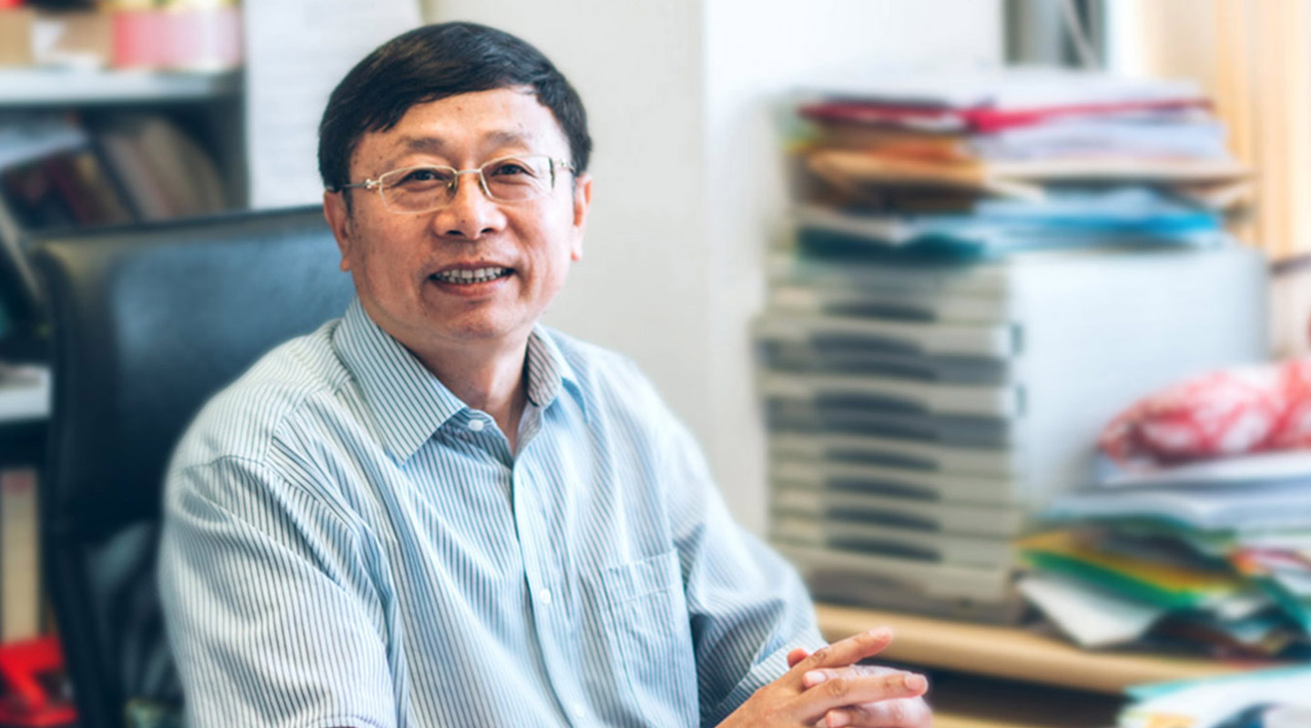 Prof. Huang Yu, School of Biomedical Sciences