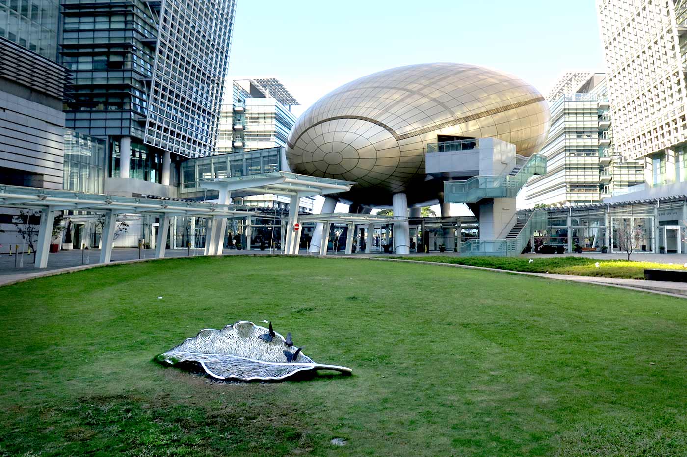 Singapore has become a pharmaceutical hub while Hong Kong struggles to attract any foreign direct investment in the pharmaceutical sector <em>(Photo: Wikipedia / Wing1990hk)</em>