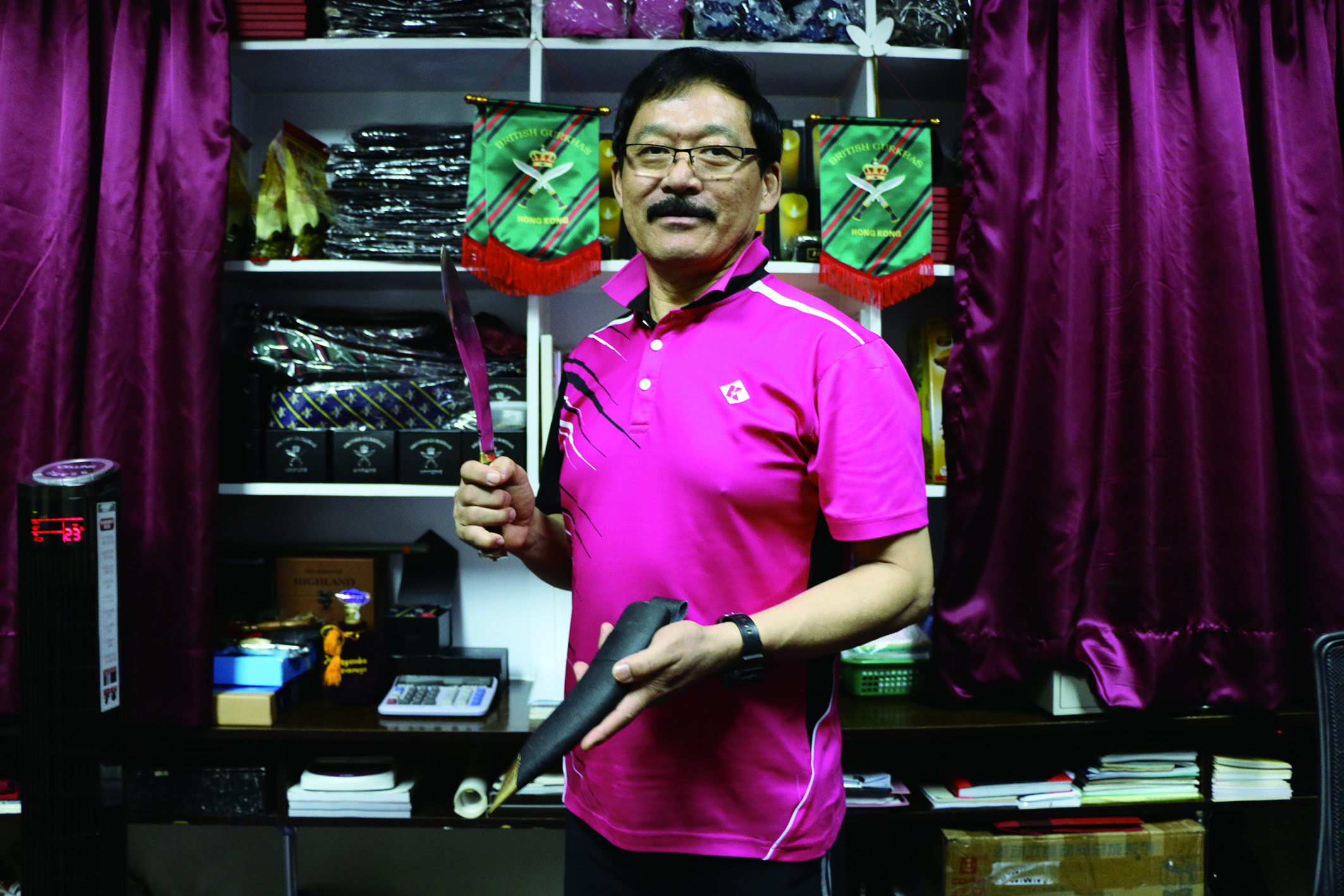 129_GURKHA_Hempratap