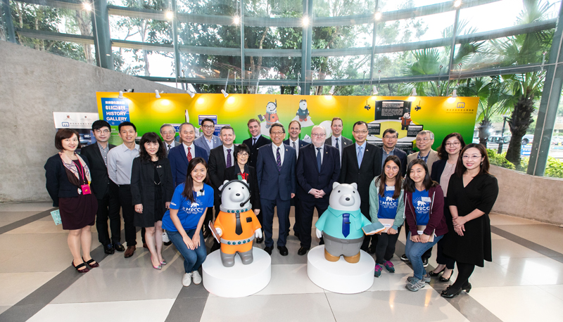 Prof. Rocky S. Tuan welcomes a delegation from Exeter led by its Vice-Chancellor and Chief Executive Prof. Sir Steve Smith (front row, 4th left).