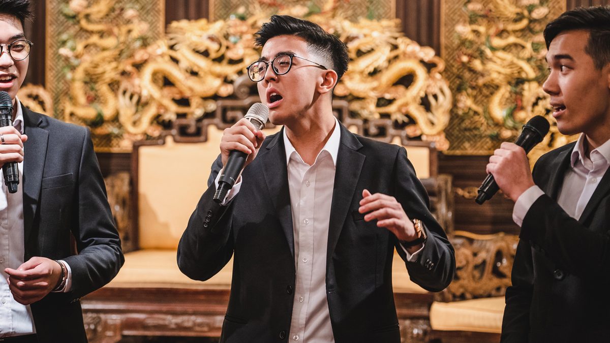 Samson-huang-cuhk-business-school-acapella-performance-2