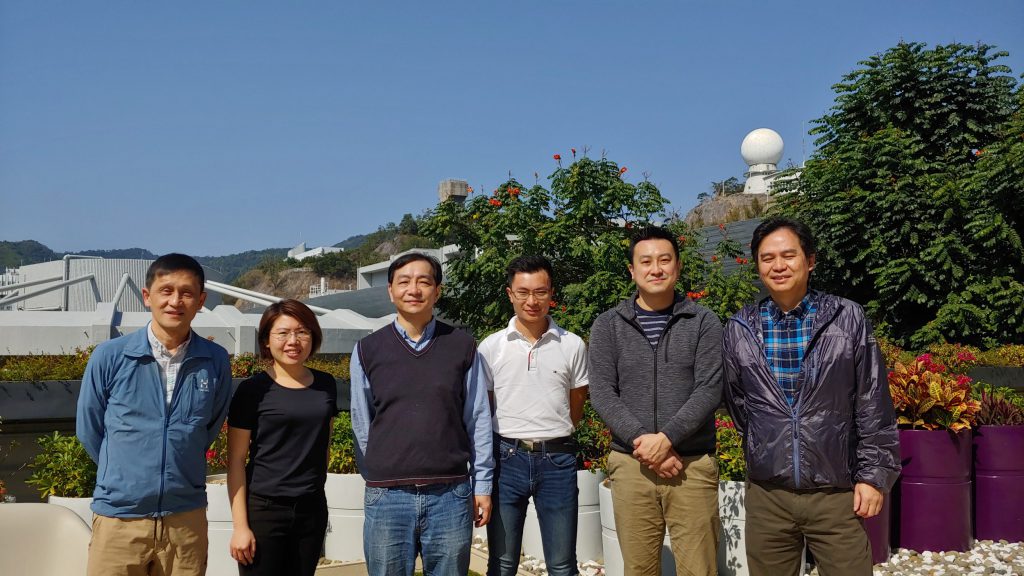 The research team from the School of Life Sciences at CUHK discovers that SOX9 protein is an essential regulatory factor of choroid plexus function that ensures the correct composition of cerebrospinal fluid (CSF). This is for the first time scientists uncover the regulatory mechanisms behind the permeability of blood-CSF barrier.  The research team is led by Professor Kin-ming Kwan (third from the left), in collaboration with Professors Liwen Jiang (first from the left), Jerome Ho Lam Hui (second from the right) and Sai Ming Ngai (first from the right).