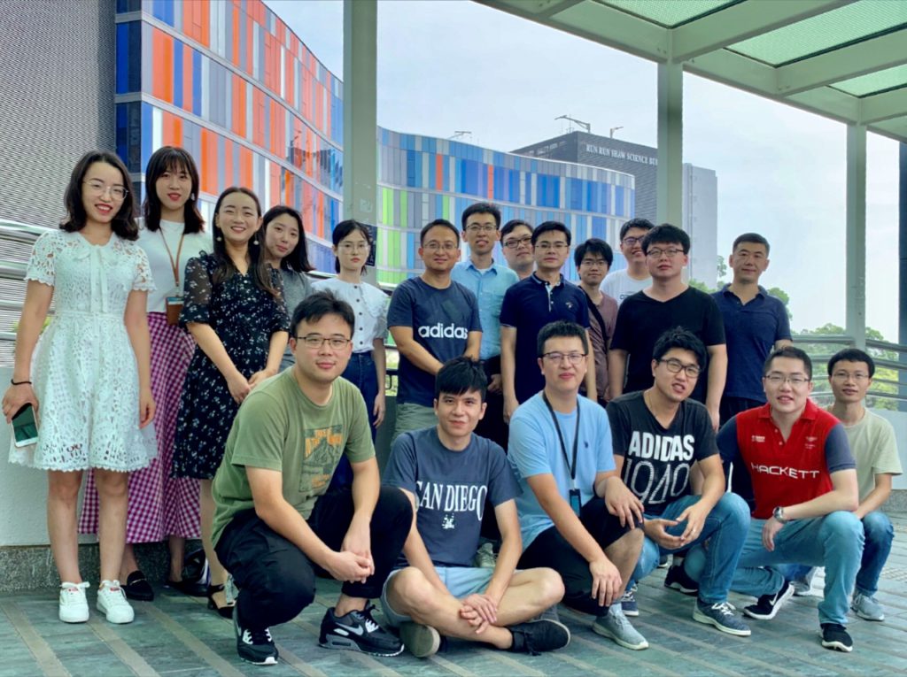 Professor Liming Bian, Department of Biomedical Engineering, Faculty of Engineering, CUHK (6th from left, back row) and his research team.