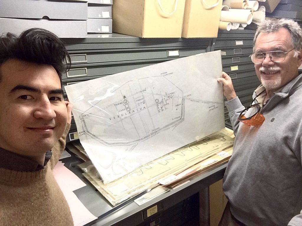 Dr. Michael Pittman (left) of CUHK’s School of Life Sciences with his US co-author Thomas G Kaye (right) from the Foundation for Scientific Advancement holding a map of Roman Verulamium. <br />
Image Credit: Michael Pittman & Thomas G. Kaye.