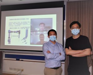 Recipient of Top Prize: Professor Samuel AU as supervisor (left), Mr. LIN Hongbin, Mr. WANG Xuchen (top on the screen), Mr. WANG Yan (bottom on the screen)