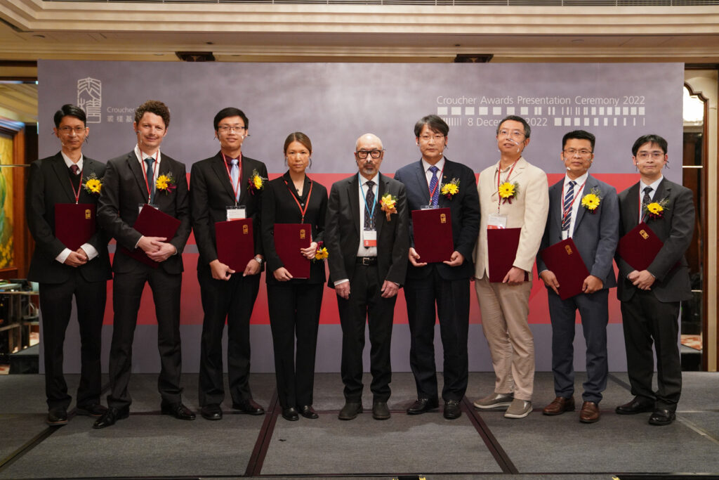 (From left) Professor Yeung Ying-yeung (CUHK), Dr Berthold Jäck (HKUST), Dr Tan Yen Joe (CUHK), Professor Li Quan (CUHK), the Guest of Honour Professor Mak Tak-wah, Professor Wang Zuankai (PolyU), Dr Tang Jinyao (HKU), Professor Huang Mingxin (HKU) and Professor Jensen Li (HKUST).