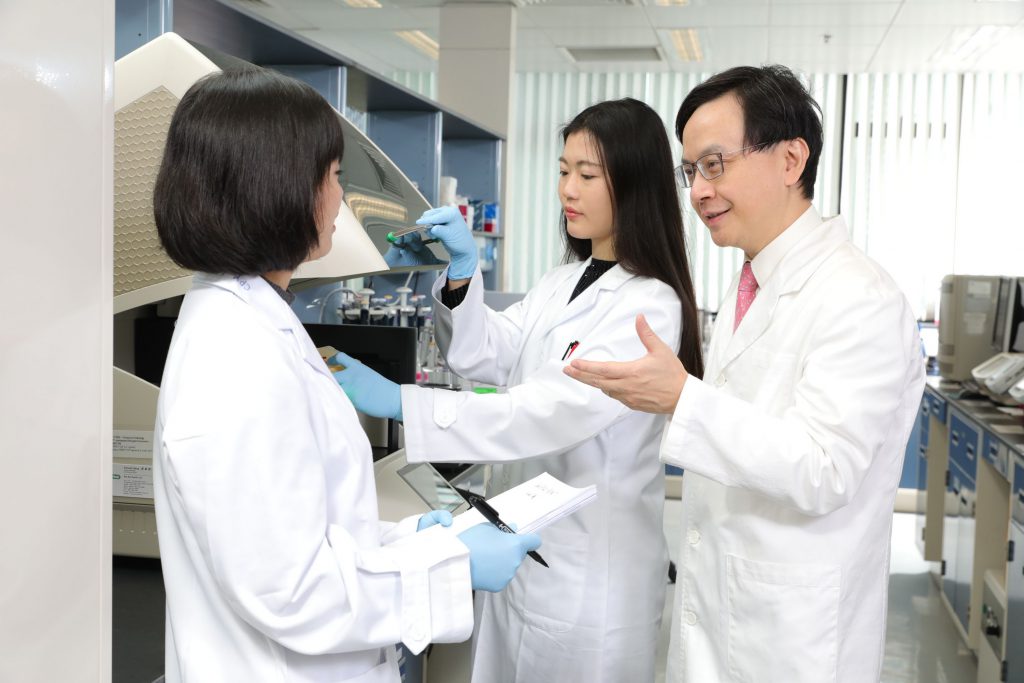 Under the leadership of its founding Director Professor Dennis Lo (1st from right), Li Ka Shing Institute of Health Sciences has developed into a flagship translational biomedical research centre in the region.