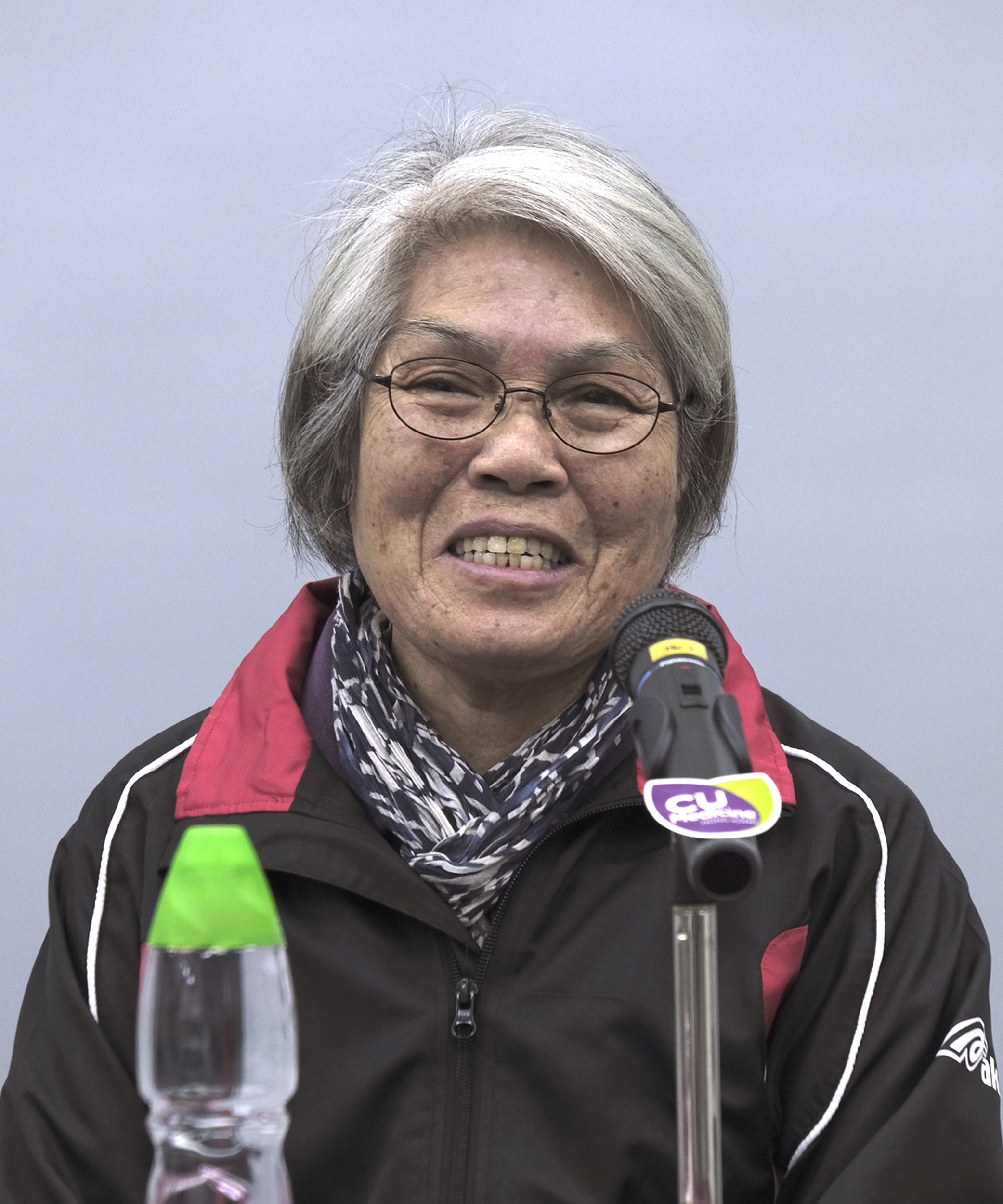 Ms. Lee has been suffering from knee pain for years and in the queue for total knee replacement surgery at the public hospital. After joining the Project six months ago, her knee pain was much relieved and her walking ability has thus improved.