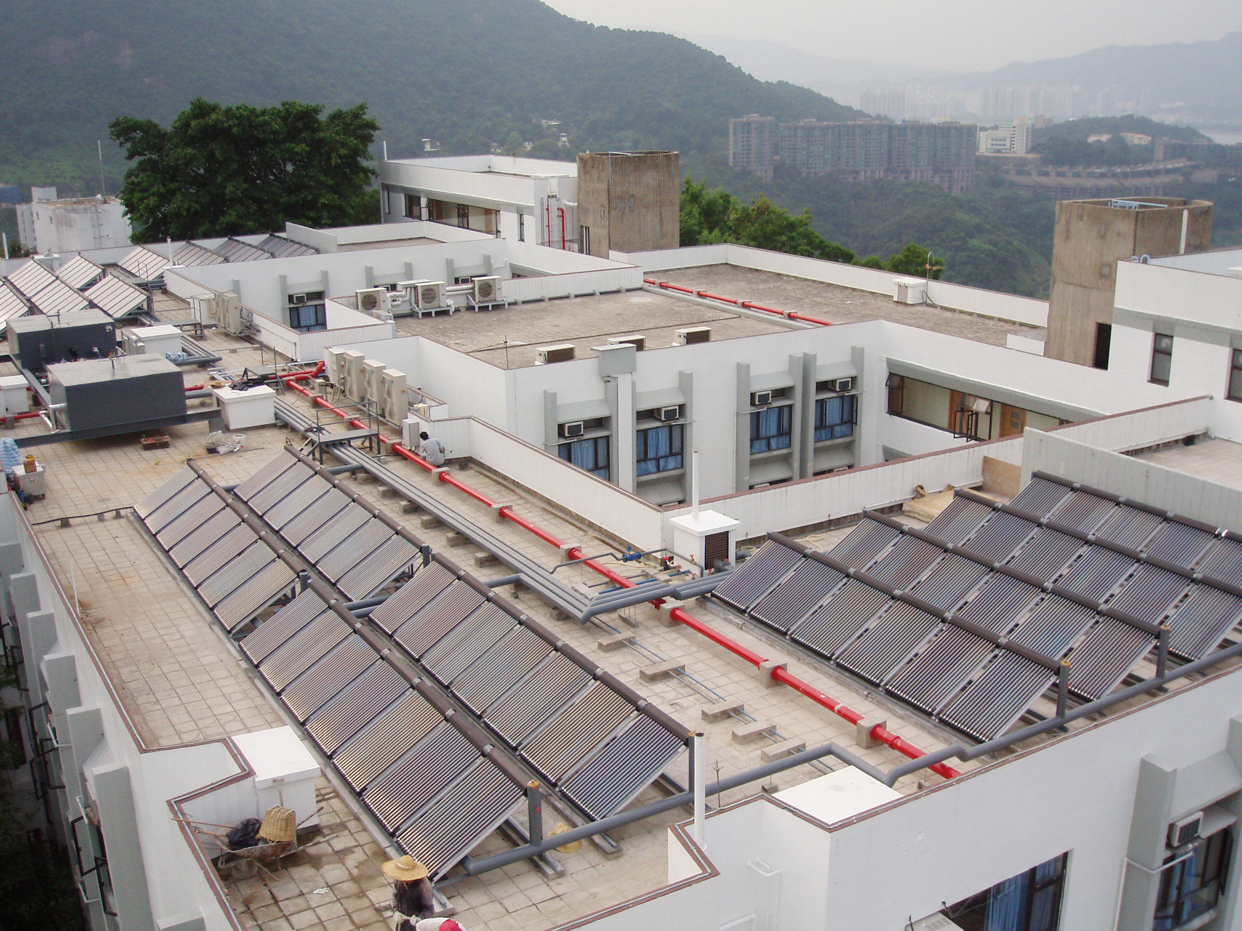 Evacuated tube solar collectors at a student hostel