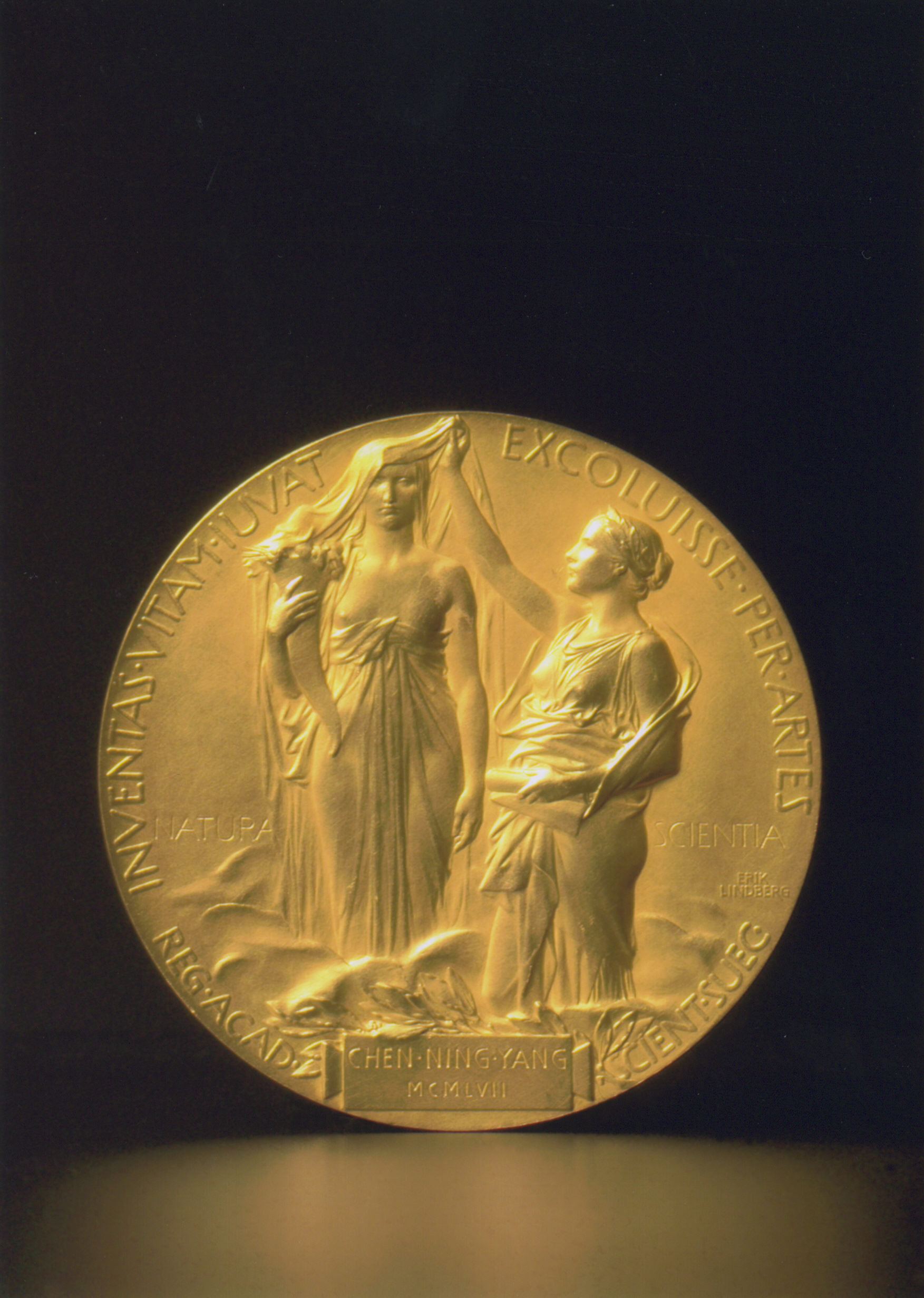 The Nobel medal of Prof. Yang Chen Ning