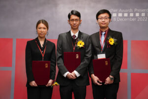 Three scholars from CUHK’s Faculty of Science have received prizes from the Croucher Foundation. Professor Tan Yen Joe (right) received the 2022 Croucher Tak Wah Mak Innovation Award, while Professor Yeung Ying-yeung (middle) and Professor Li Quan (left) were awarded 2022 and 2023 Croucher Senior Research Fellowships respectively.