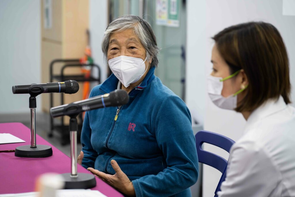 Ms Ho has been suffering from knee pain and joined the CUHK pain relief programme a few years ago. She shares her pleasant experience in VR-assisted Taichi exercise and says she is more concentrated in this new environment compared to her usual Taichi practice.