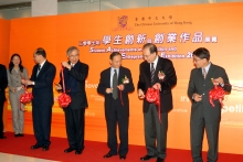 (From right) Prof. Ho Puay Peng, University Dean of Students, Prof. Jack Cheng, Pro-Vice-Chancellor, Mr. Eddy Chan, Commissioner for Innovation and Technology, Prof. Lawrence J. Lau, Vice-Chancellor and Prof. Henry Wong, Chairman of Research Committee, CUHK officiate at the opening ceremony of the exhibition.