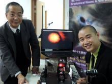 Prof. Dickon H.L. NG, Chairman, Department of Physics, and Prof. Tjonnie G. F. LI.